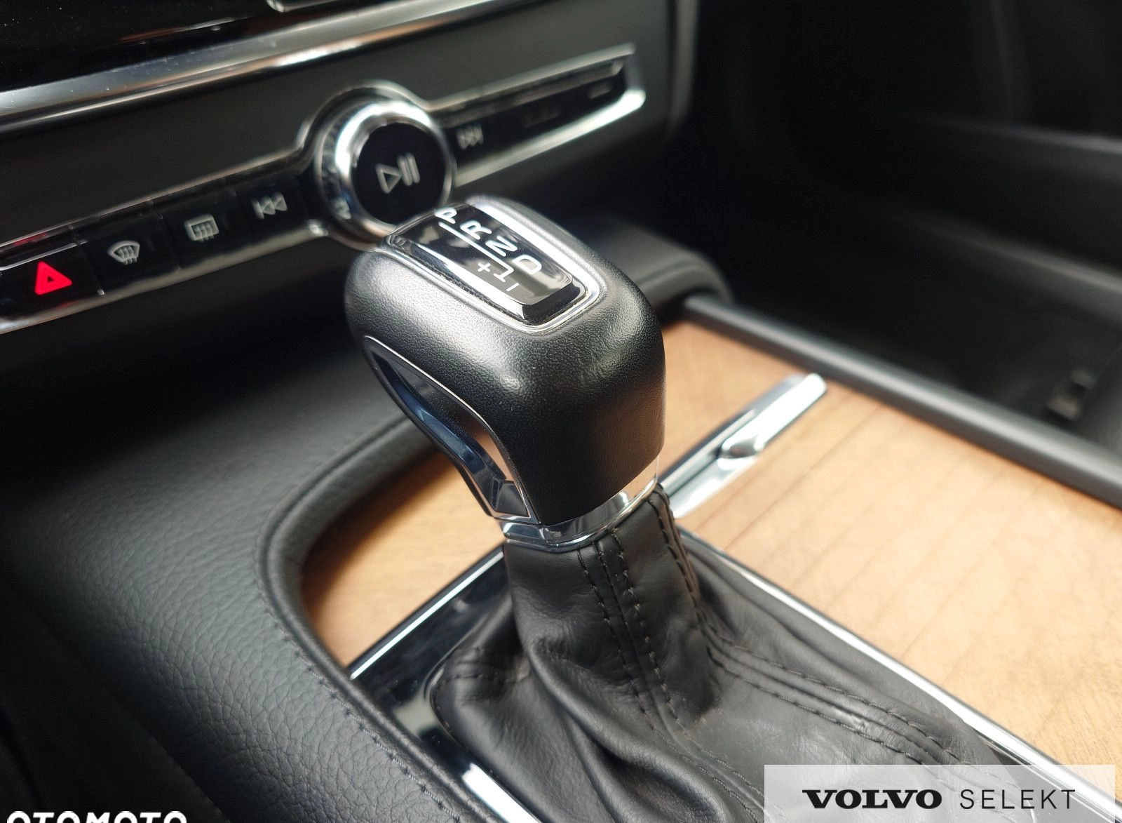 Volvo V90 cena 109900 przebieg: 116000, rok produkcji 2017 z Bobowa małe 631